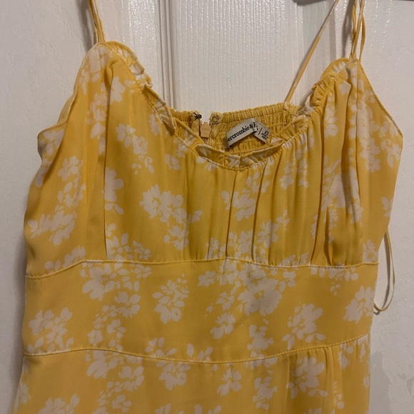Sunny Yellow Floral Maxi Dress - Picture 2 of 4
